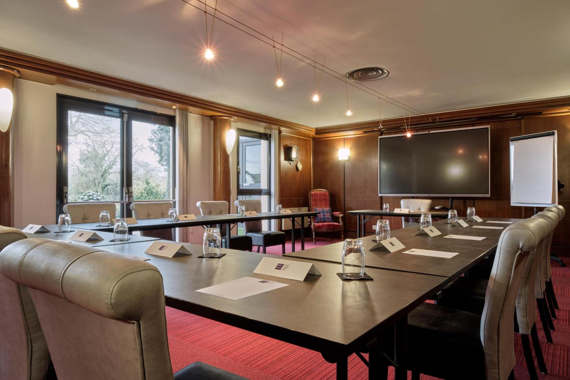 Hotel Restaurant Crystal Erstein Dış mekan fotoğraf