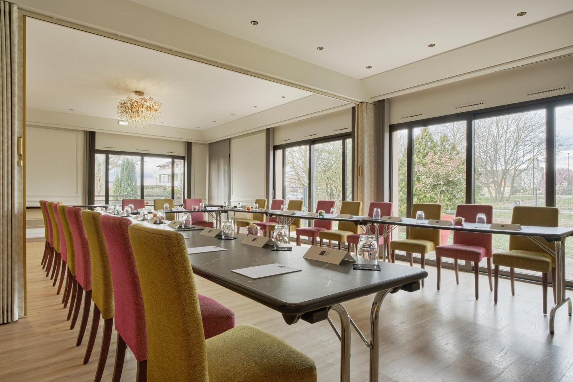 Hotel Restaurant Crystal Erstein Dış mekan fotoğraf