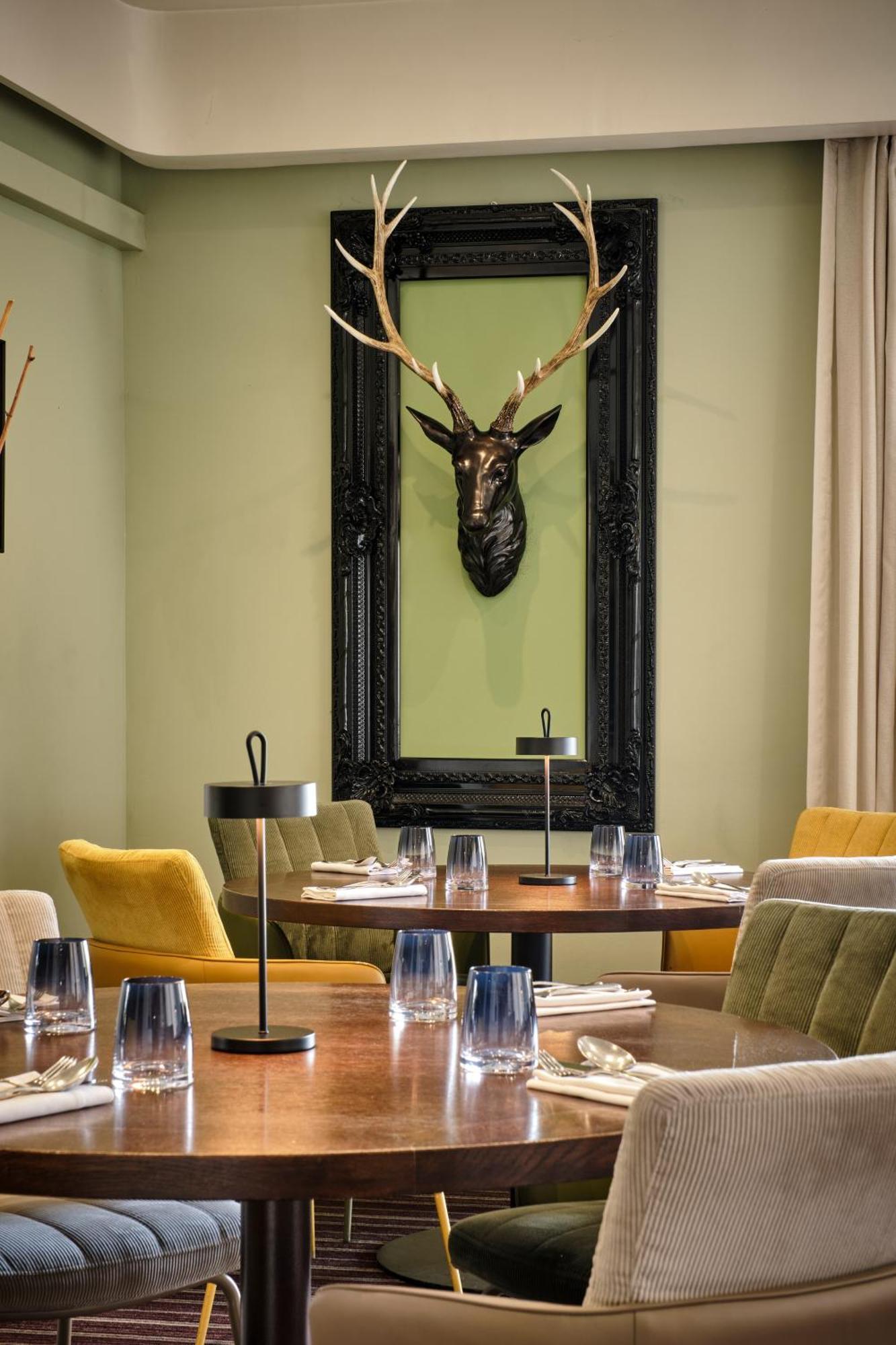 Hotel Restaurant Crystal Erstein Dış mekan fotoğraf